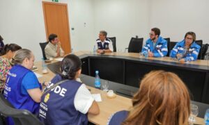 Prefeitura de Manaus se reúne com a Força Nacional do SUS e apresenta demandas para reforçar assistência à saúde diante das queimadas