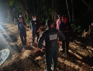 Tragédia: veja o momento em que c0rpo de jovem é retirado após ser soterrado por entulho da prefeitura; cenas fortes