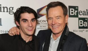 Bryan Cranston lamenta morte de RJ Mitte, seu ‘filho’ em Breaking Bad, e faz alerta sobre saúde mental