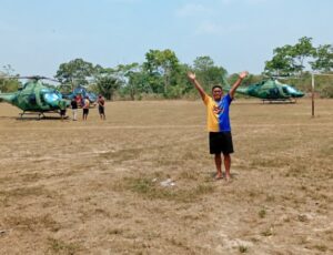 Queimadas no Amazonas: helicópteros chegam para combater incêndios na Aldeia São Félix, em Autazes; veja
