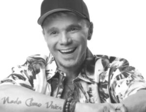 Morre Netinho, ícone da Axé Music, aos 60 anos após luta contra doença