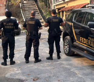 PF faz operação em Manaus, prende suspeitos e mira crimes sexuais contra crianças e adolescentes