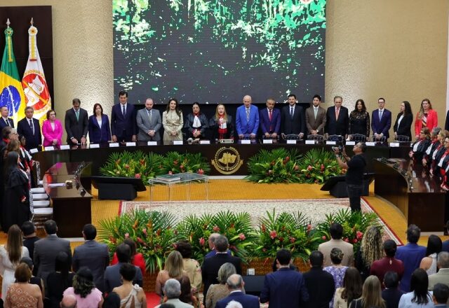 Presidente e vice-presidente do TCE-AM prestigiam recondução de Leda Mara à chefia do MPAM