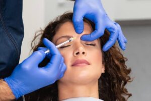 Alerta: Anvisa suspende venda e uso de lote falsificado de medicamento à base de botox