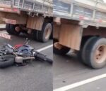 Piloto de moto fica gravemente ferido após acidente com carreta na Avenida das Torres; veja vídeo