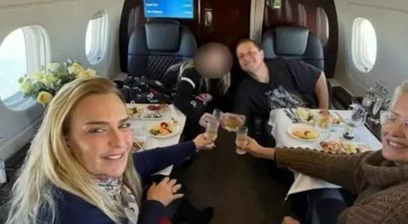 Luxo e diversão: Lulinha aparece em foto ao lado de Roberta Luchsinger em jatinho de US$ 20 milhões
