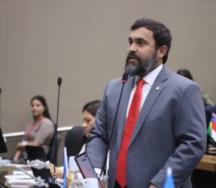 Dr. George Lins destaca transporte gratuito para indígenas do Vale do Javari votarem no dia 25