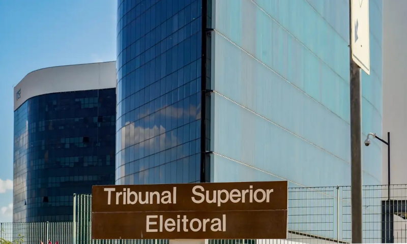 TSE estuda desativar canais políticos no WhatsApp 48h antes da eleição