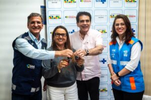 Manacapuru recebe micro-ônibus para transporte de pacientes em tratamento oncológico