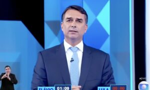 Flávio questiona se Lula vai pedir desculpas aos brasileiros pela pobreza, violência e alto custo de vida durante seu governo