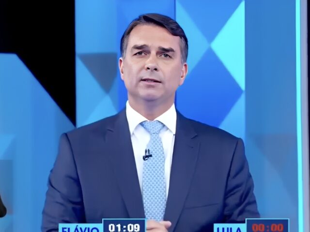 Flávio questiona se Lula vai pedir desculpas aos brasileiros pela pobreza, violência e alto custo de vida durante seu governo