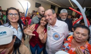 Omar Aziz vence segundo turno e é eleito governador do Amazonas