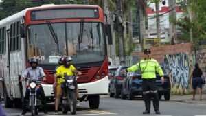 Após decisão do STF, Prefeitura de Manaus estende gratuidade dos ônibus até as 20h deste domingo (25)