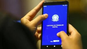 Abono salarial tem novo lote de pagamentos e trabalhadores; veja como consultar