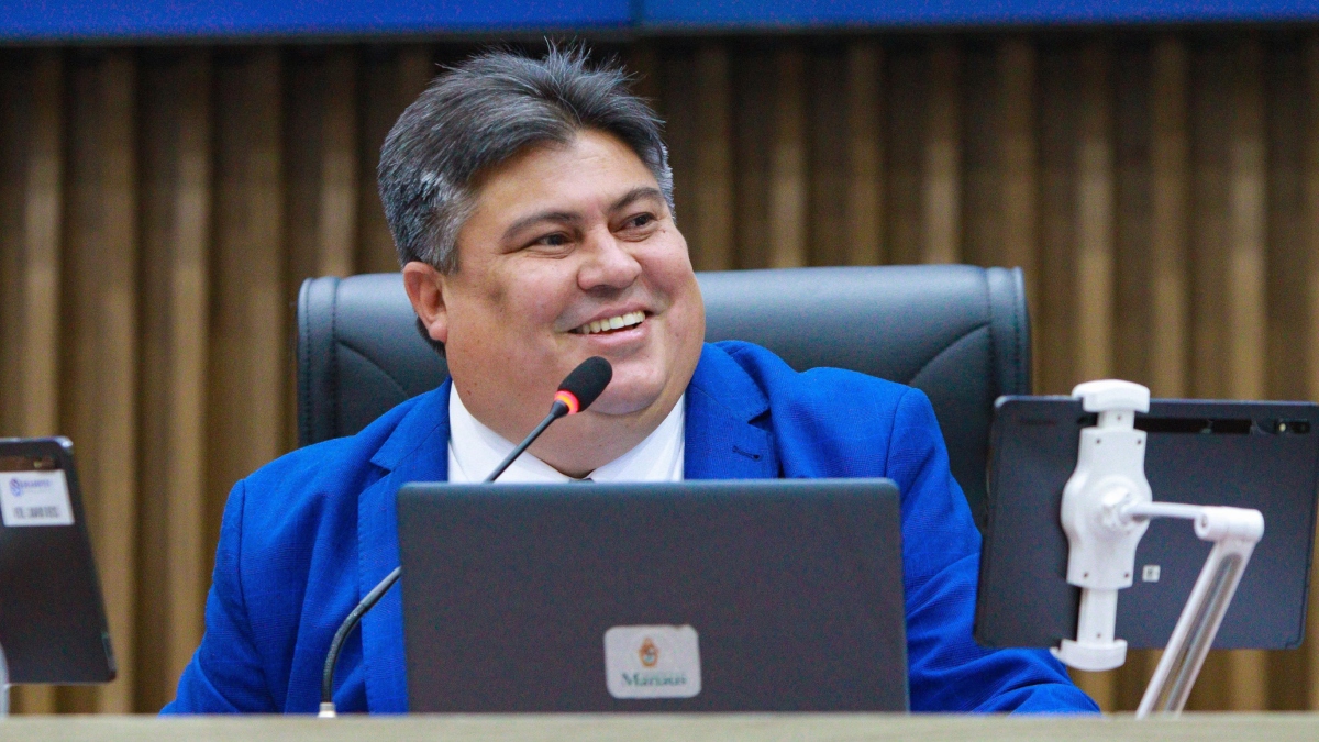 No Dia do Servidor Público, David Reis homenageia e valoriza profissionais da Câmara Municipal de Manaus