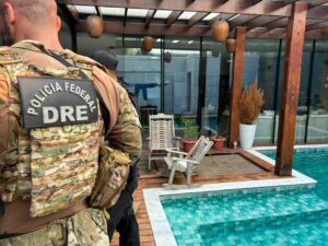 Saiba o que a PF encontrou na casa de empresários em esquema que movimentou mais de R$ 31 milhões do tráfico de drogas no AM