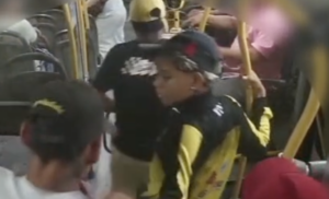 Polícia Civil do Amazonas divulga imagens de quarteto procurado por roubo a ônibus da linha 650; veja vídeo