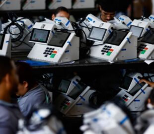 Relatório aponta mais de 8 milhões de votos sem identificação biométrica no segundo turno das eleições de 2026